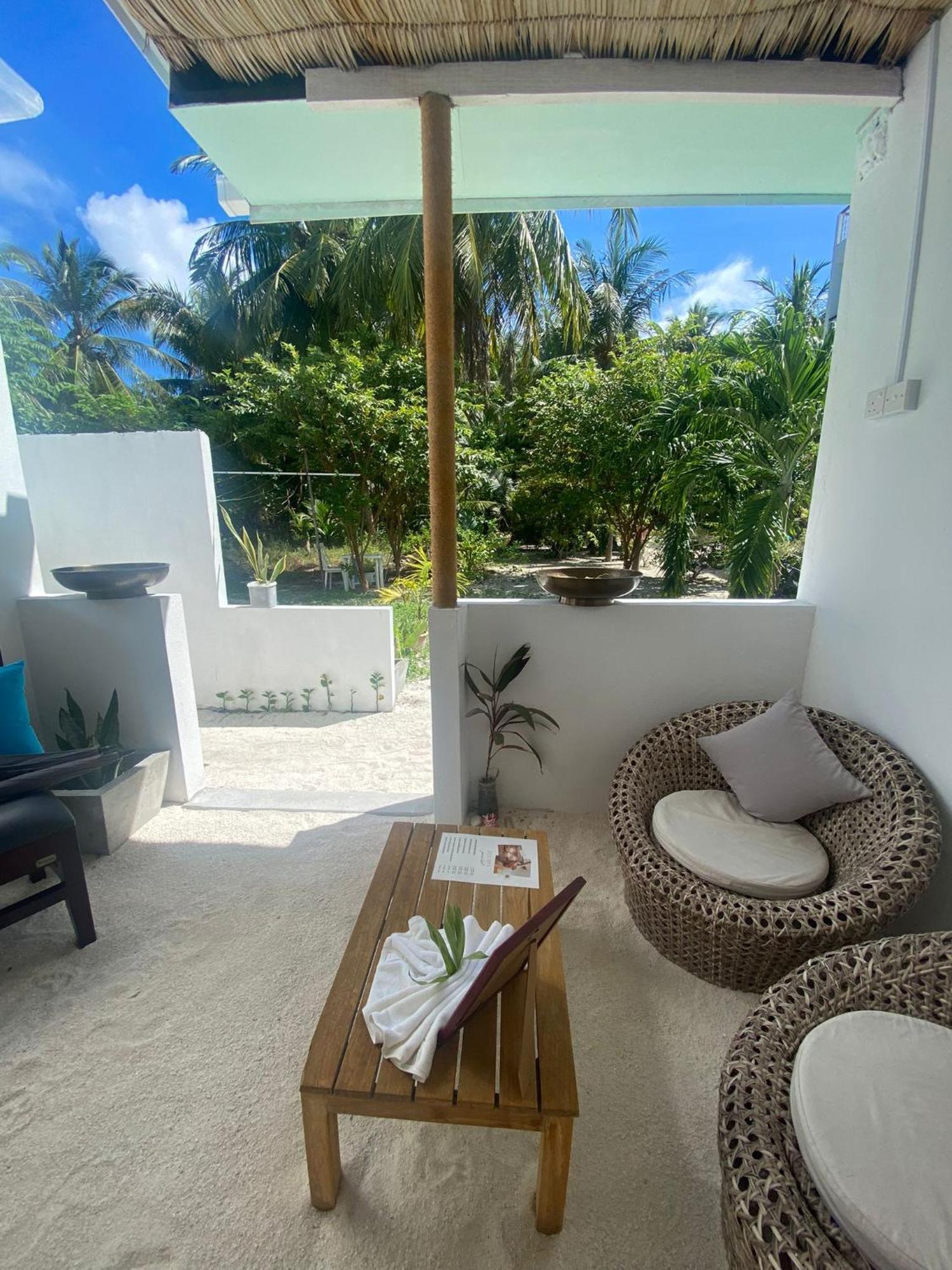 Hotel Bliss Dhigurah Dhigurah  Zewnętrze zdjęcie